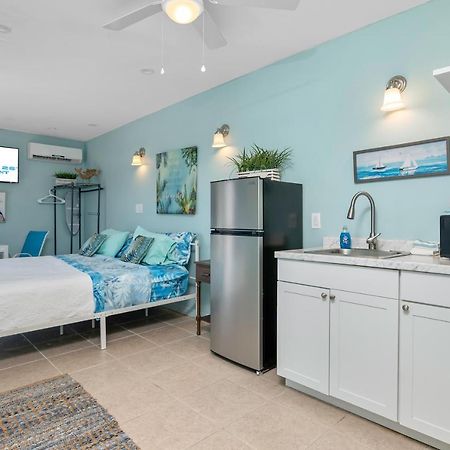 Latitude 26 Waterfront Boutique Resort - Бонита Спрингс Екстериор снимка