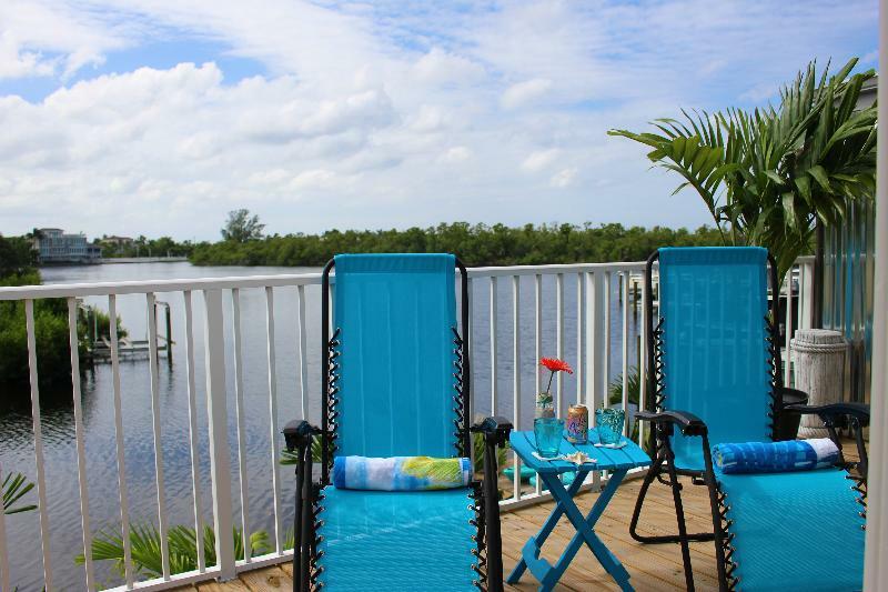Latitude 26 Waterfront Boutique Resort - Бонита Спрингс Екстериор снимка